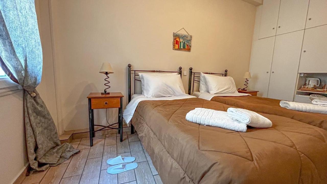 Central 9 Rooms 埃尔莫波利斯 外观 照片